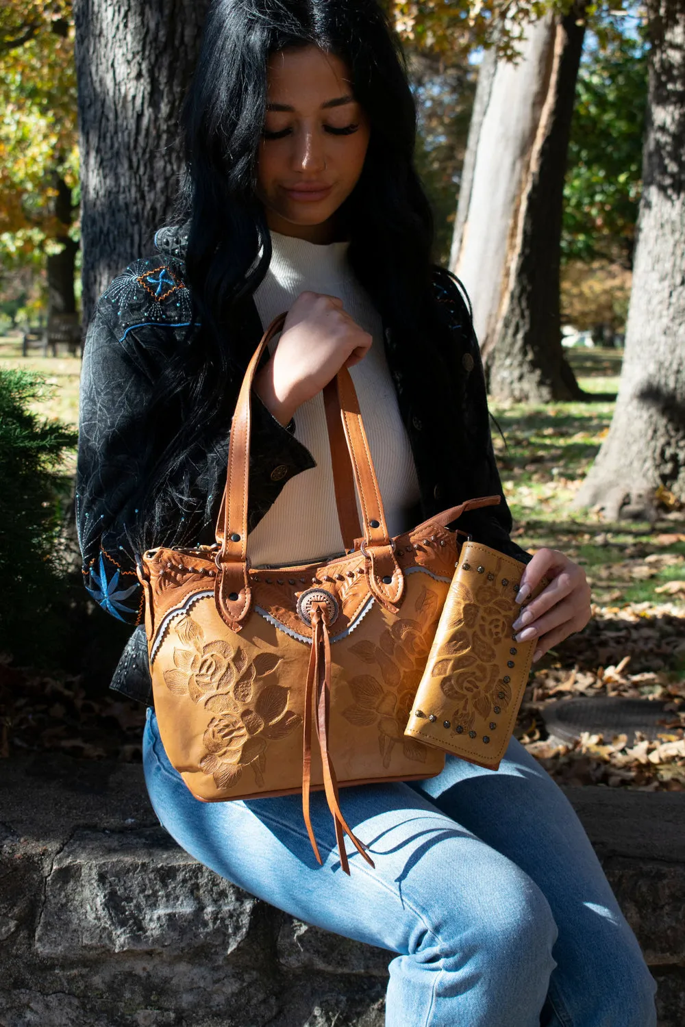 American West Womens Texas Rose 11.5in Natural Tan Leather Handbag Bag