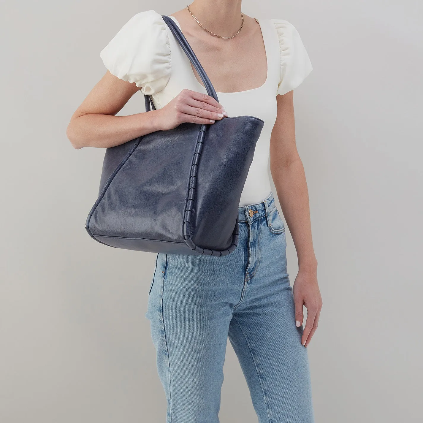 Phoebe Tote In Santa Cruz Leather - Lapis