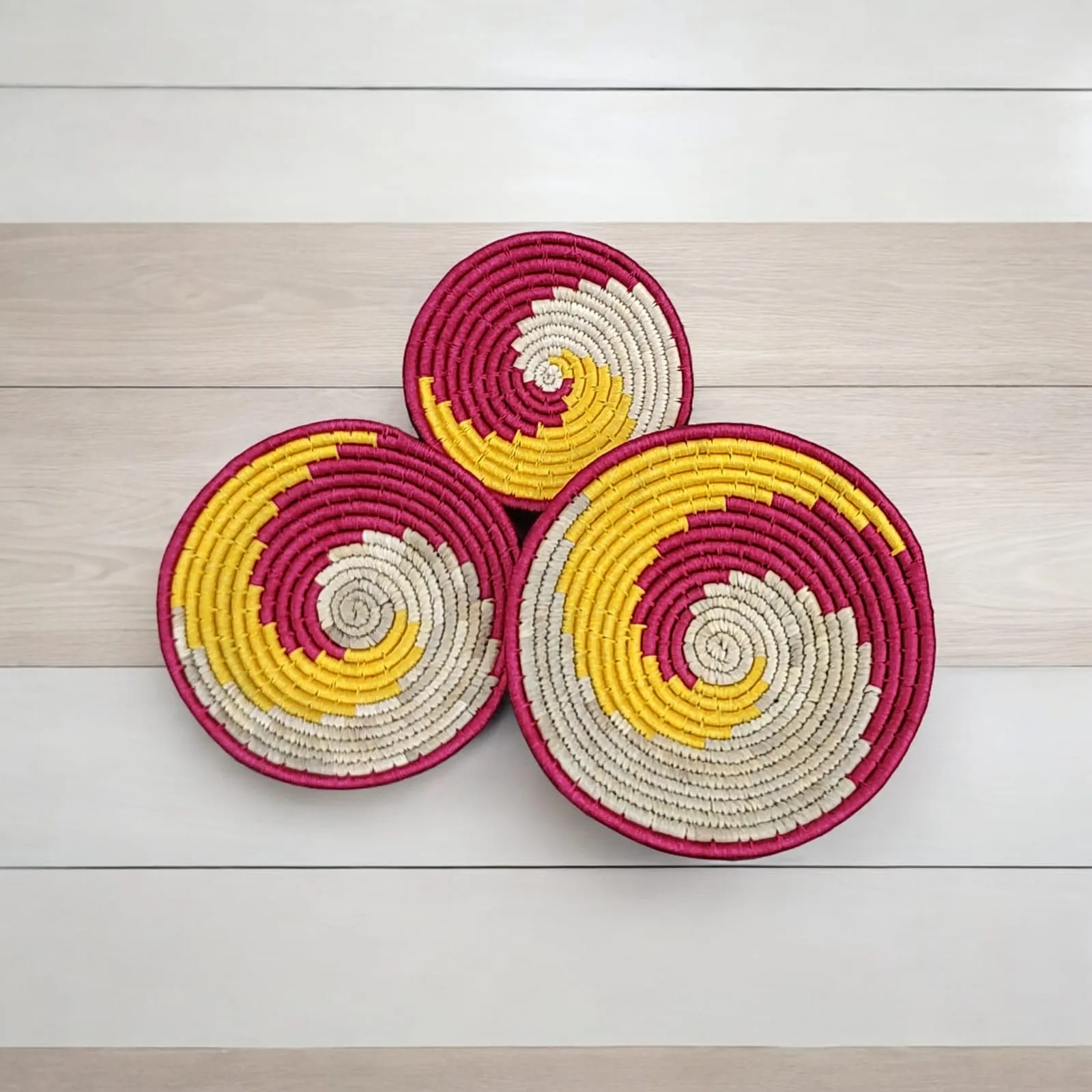 Sabai Grass Handwoven Rattan Wall Baskets Multicolour Bohemian Theme Wall Art Décor Bamboo Wall Baskets